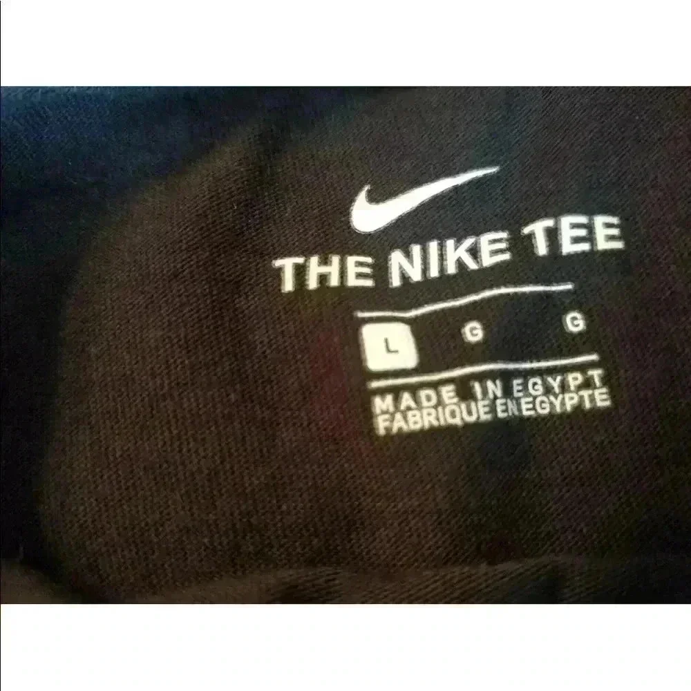 Nike chill‎ vibes T-shirt top black and gold boys size L sporty just do it